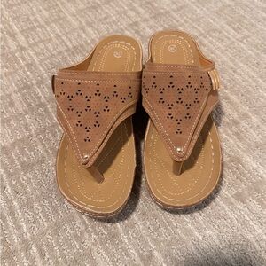 Elegant Tan Women's Sandals
